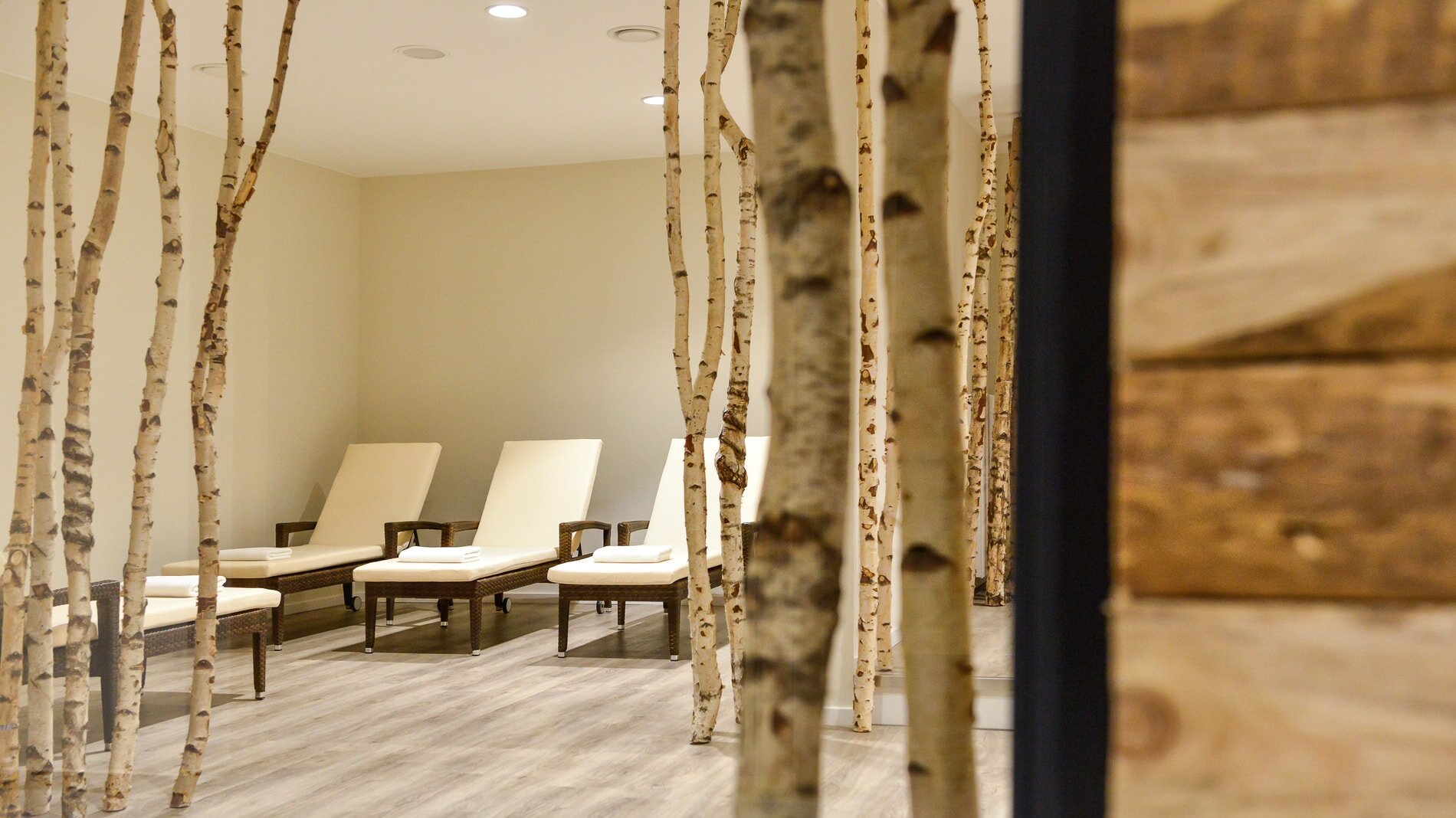 Steam bath &amp; relaxation room